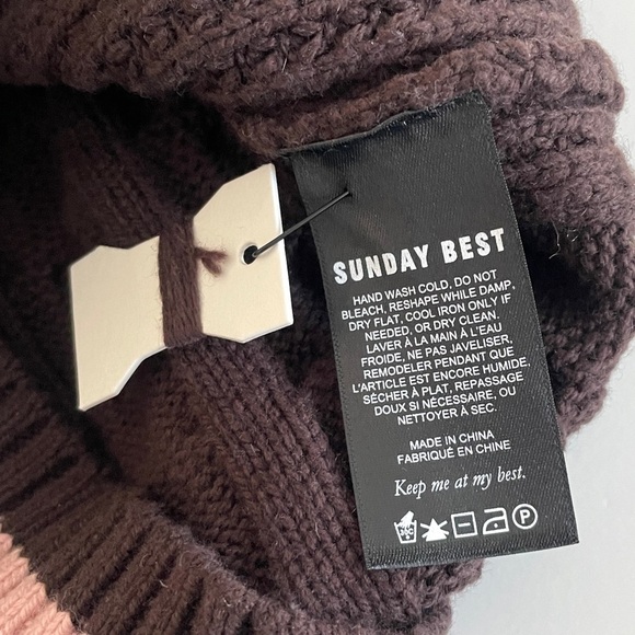 Aritzia Sunday Best Winston Sweater Vest - Picture 9 of 11